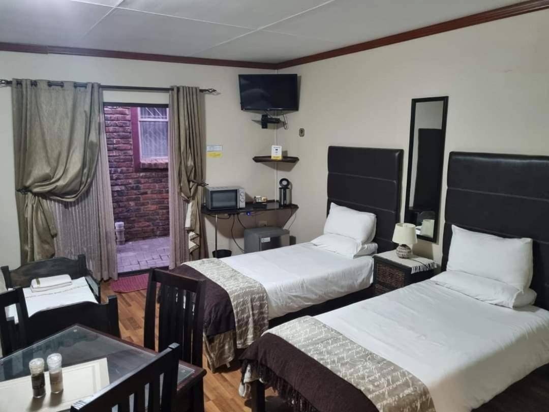 7A Jameson Guesthouse Kimberley Room photo