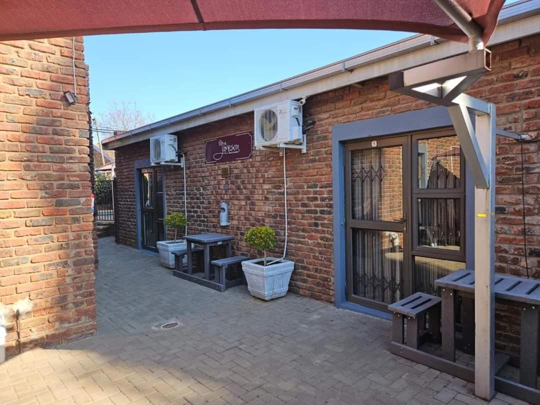 7A Jameson Guesthouse Kimberley Exterior photo